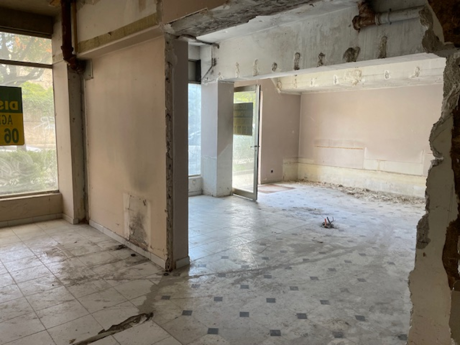 Image_, Local commercial, Hyères, ref :201711 EXCLUSIF
